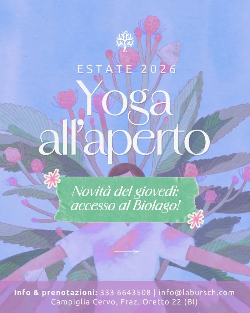 Yoga all'aperto con accesso al Biolago